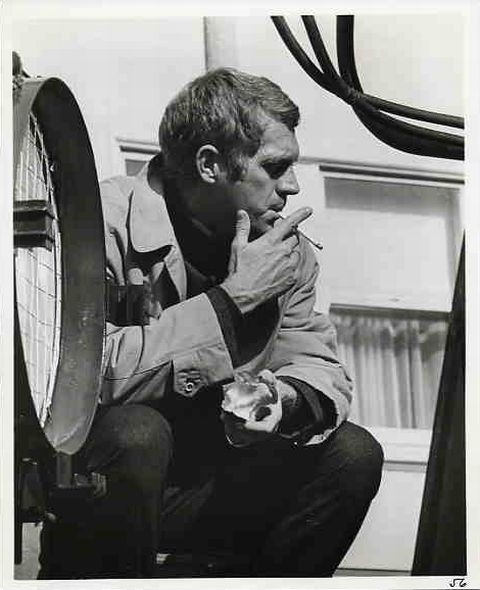 Steve smoking and eating on set.